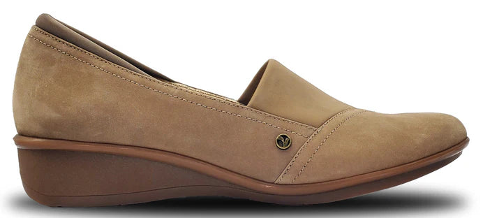 WOMEN'S REVERE NAPLES STRETCH LOAFER | TOFFEE NUBUCK Retro Basketball Sneaker Design  