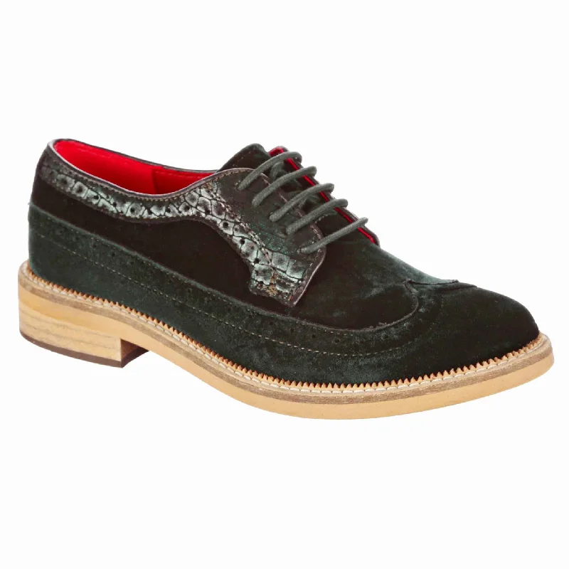 Betsy Single - Buckle Monk Look  
