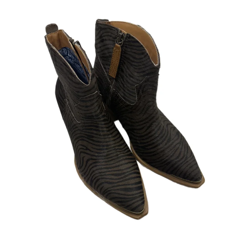Boots Ankle Heels By Dingo In Brown, Size: 7 Two - Tone Shoe Design  