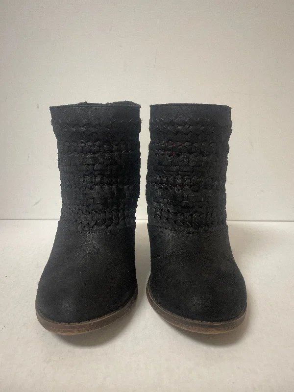 Boots Ankle Heels By Fergalicious In Black, Size: 9 Quick - Dry Hiking Shoe Style   
