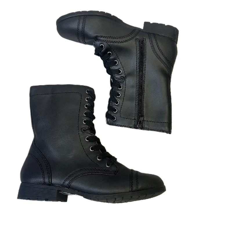 Boots Combat By Time And Tru In Black, Size: 6.5 Slide Sandal Beach Style  