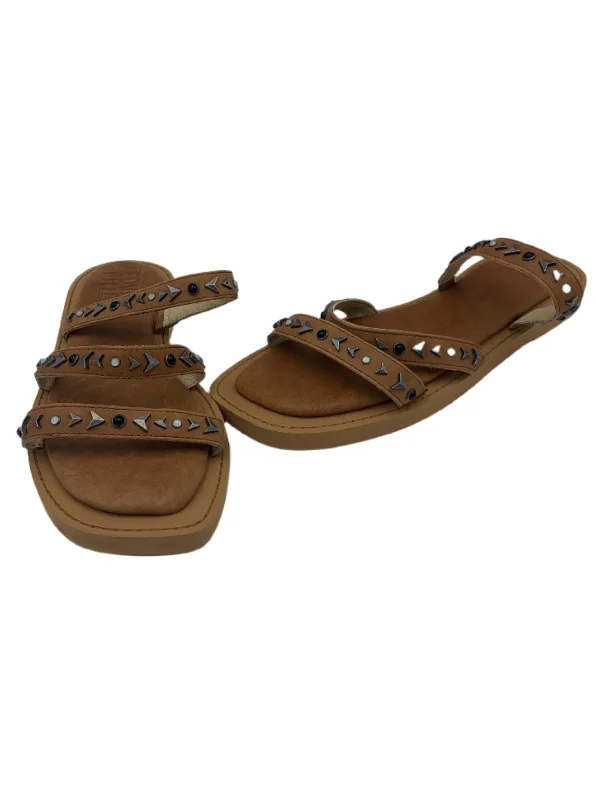 Brown Sandals Designer Frye, Size 9.5 Inflatable Shoe Look 