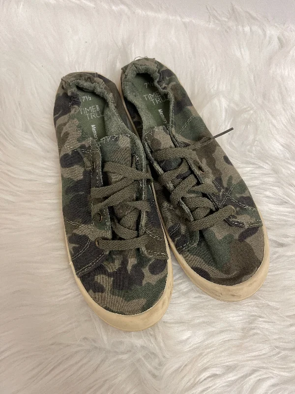 Camouflage Print Shoes Sneakers Time And Tru, Size 7.5 Artisan - Crafted Loafer Style  