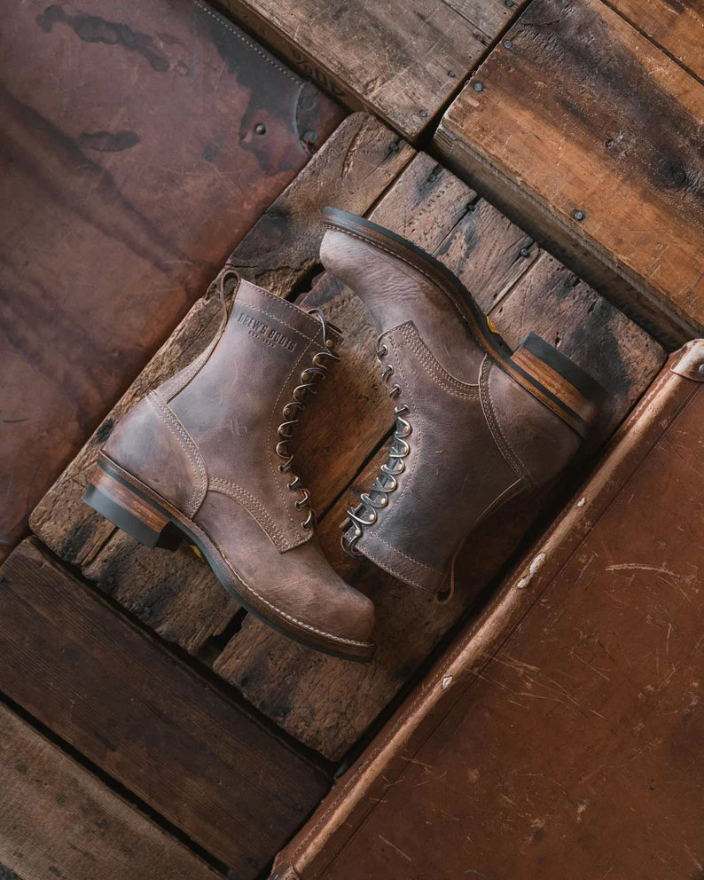 Drew's 8-Inch Work Boot - Rowdy Smooth Size 10EE Art Deco - Inspired Shoe Look  