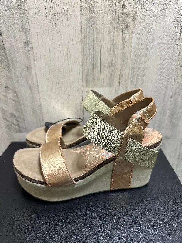 Gold Sandals Heels Block Otbt, Size 9.5 Minimalist Sneaker Style  