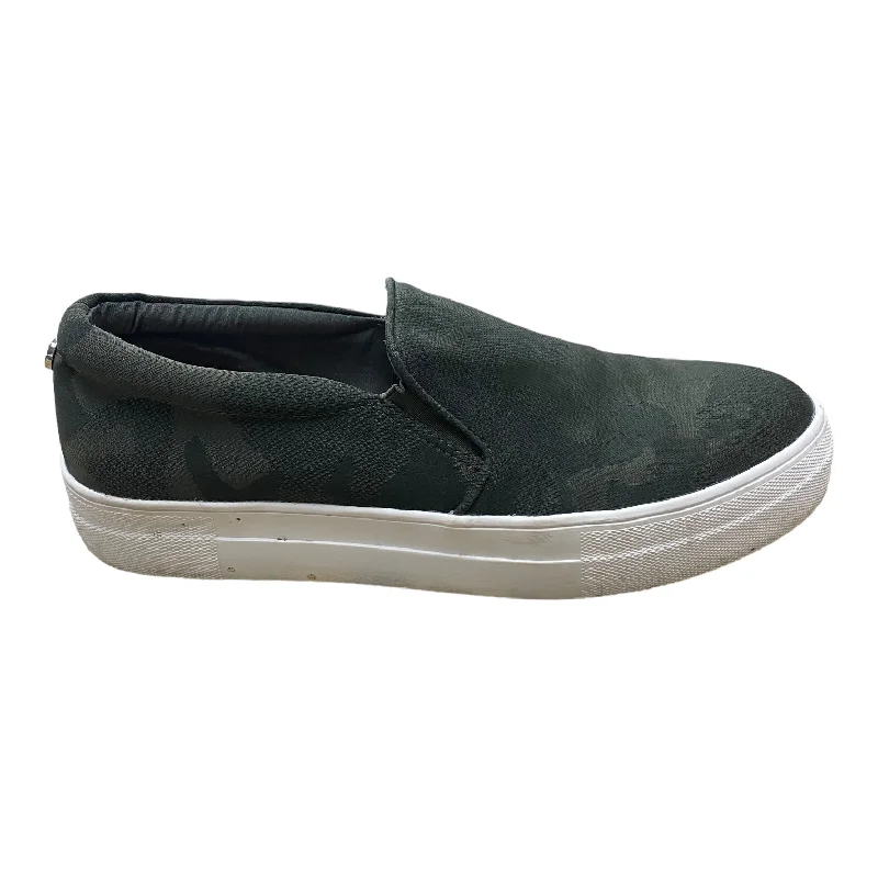 Green & White Shoes Sneakers Steve Madden, Size 10 Lightweight Tennis Sneaker Look  
