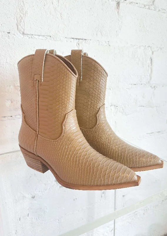 Mariam Boot Hiking Boot Durability Style  