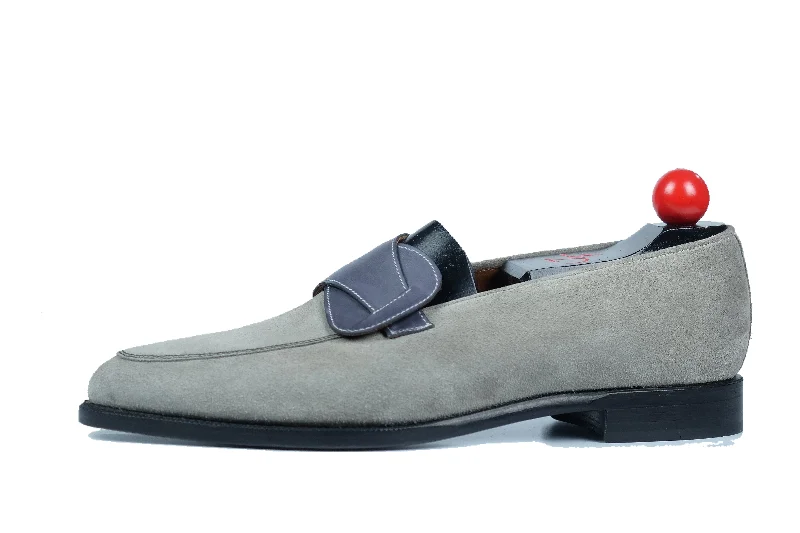 Meridian - MTO - Light Grey Suede / Shaded Grey Calf - TMG Last - Single Leather Sole Performance Running Sneaker Look Meridian - MTO - Light Grey Suede / Shaded Grey Calf - TMG Last - Single Leather Sole Performance Running Sneaker Look
