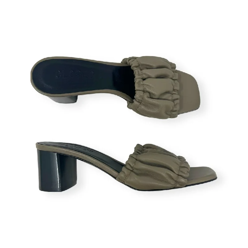 Leather Mule in Burlywood Closed, Size 6 Inflatable Shoe Look 