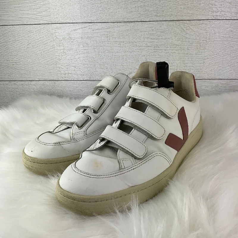 Pink & White Shoes Sneakers Cmb, Size 9 Checkered Shoe Pattern Look  