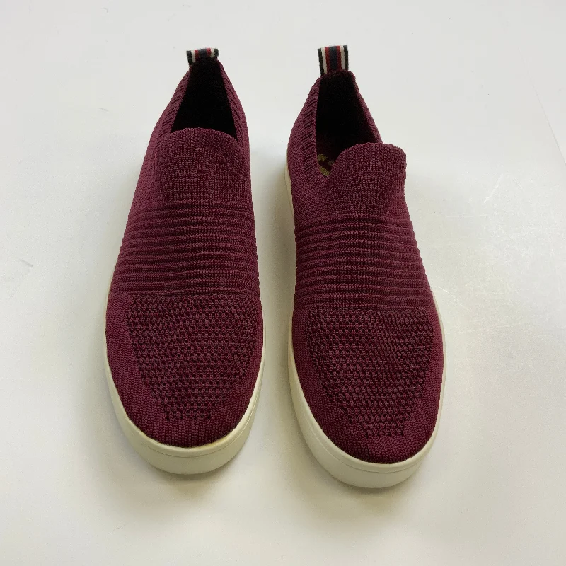Red Shoes Sneakers Report, Size 8 Distressed Leather Shoe Style  