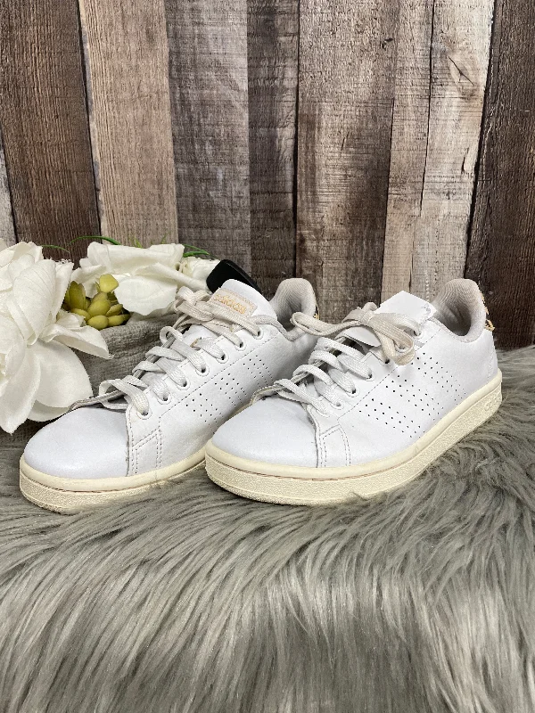 Shoes Sneakers By Adidas In White, Size: 7.5 Suede Desert Boot 