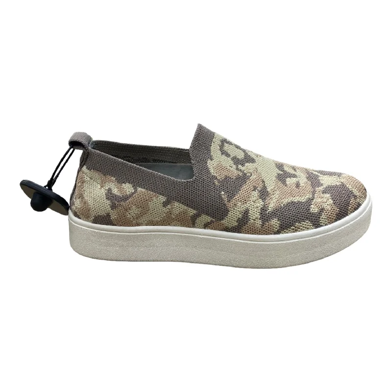 Shoes Sneakers By Bernie Mev In Camouflage Print, Size: 5.5 Chunky Platform Sneaker Style Shoes Sneakers By Bernie Mev In Camouflage Print, Size: 5.5 Chunky Platform Sneaker Style