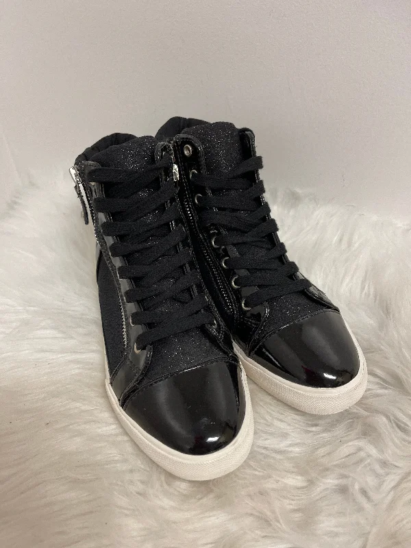 Shoes Sneakers By Guess In Black, Size: 7.5 Beaded Moccasin Design 