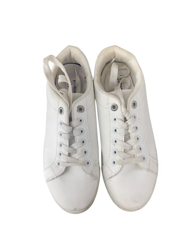 Shoes Sneakers By Madden Girl In White, Size: 7.5 Metallic Trim Shoe Design  