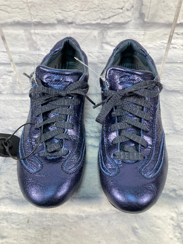 Shoes Sneakers By Skechers In Blue, Size: 8 Art Deco - Inspired Shoe Look  