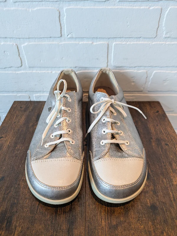 Silver Shoes Sneakers Finn Comfort, Size 8 Camouflage Print Boot Style  