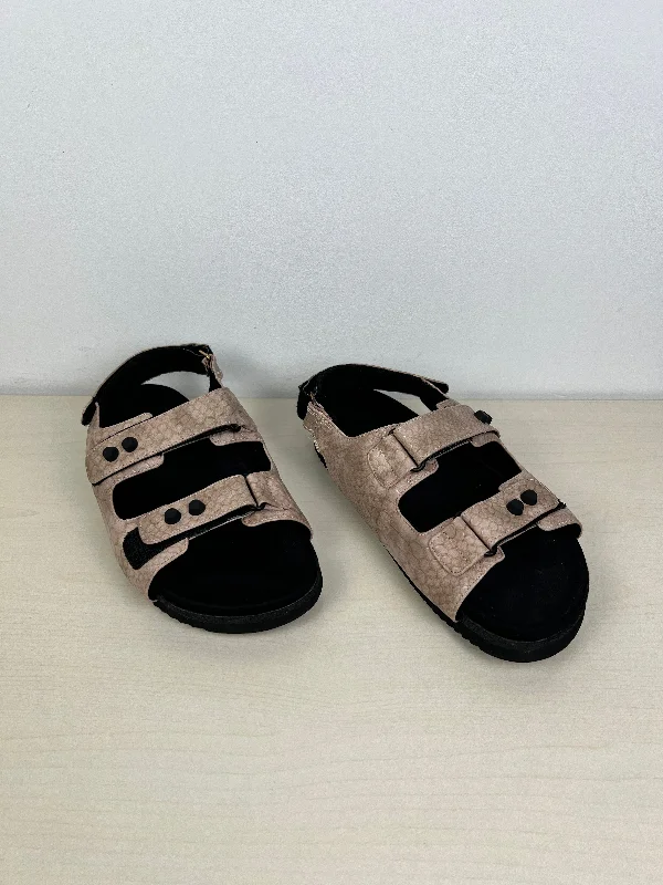 Snakeskin Print Sandals Sport ROAM, Size 6 Victorian - Era Boot Style  