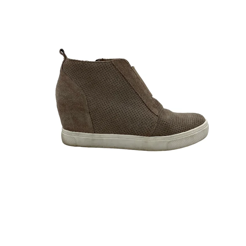 TAN SHOES SNEAKERS by STEVE MADDEN Size:7.5 Smart - Shoe Functionality Style  