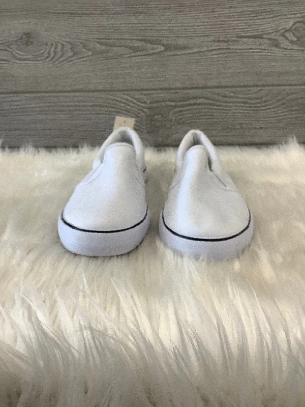 White Shoes Sneakers A New Day, Size 8 Beaded Moccasin Design 