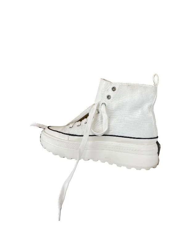 White Shoes Sneakers Steve Madden, Size 8 Zip - Up Boot Style  