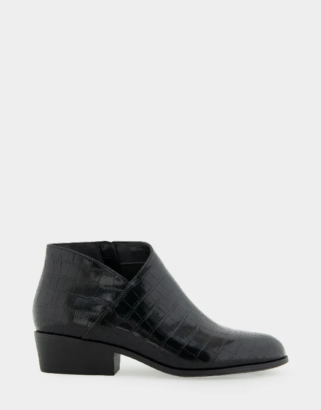 Cayu Skateboarding Sneaker Style  