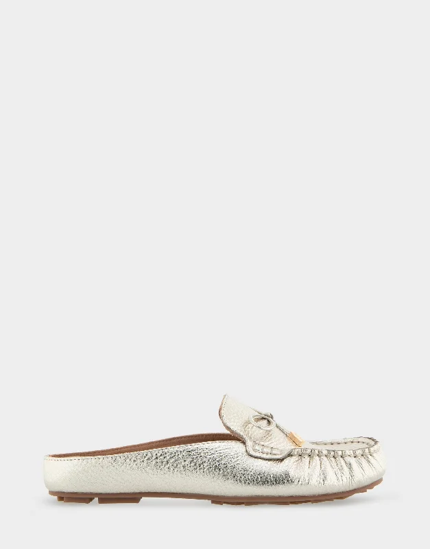 Cody Monochromatic Shoe Look  