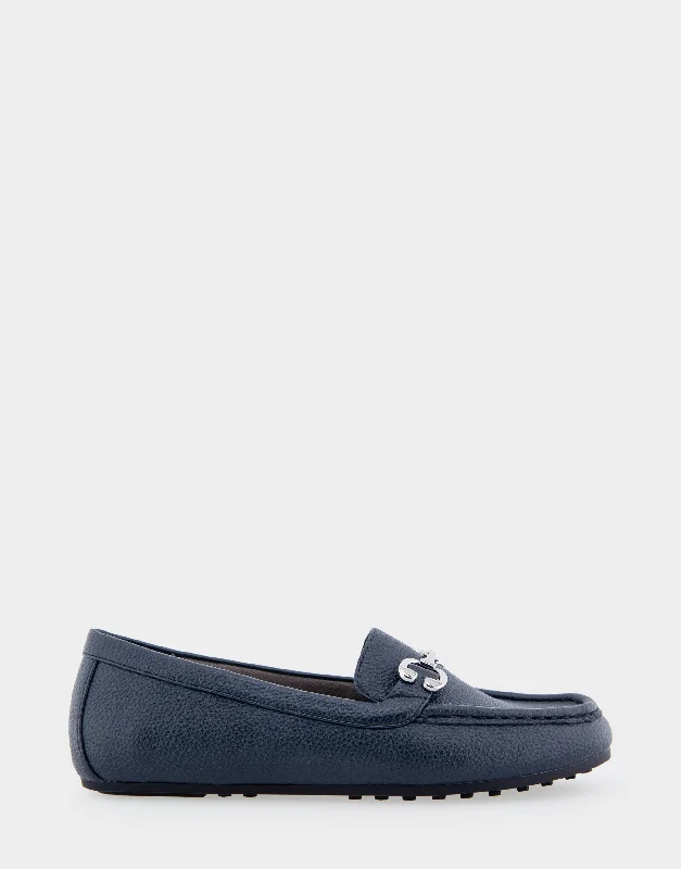 Dallas Smart - Shoe Functionality Style  
