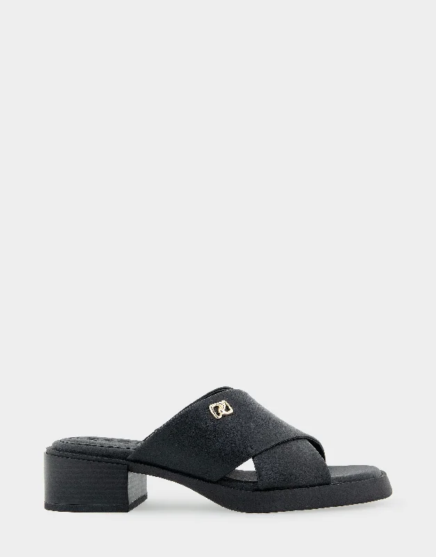 Duane Metallic Trim Shoe Design  