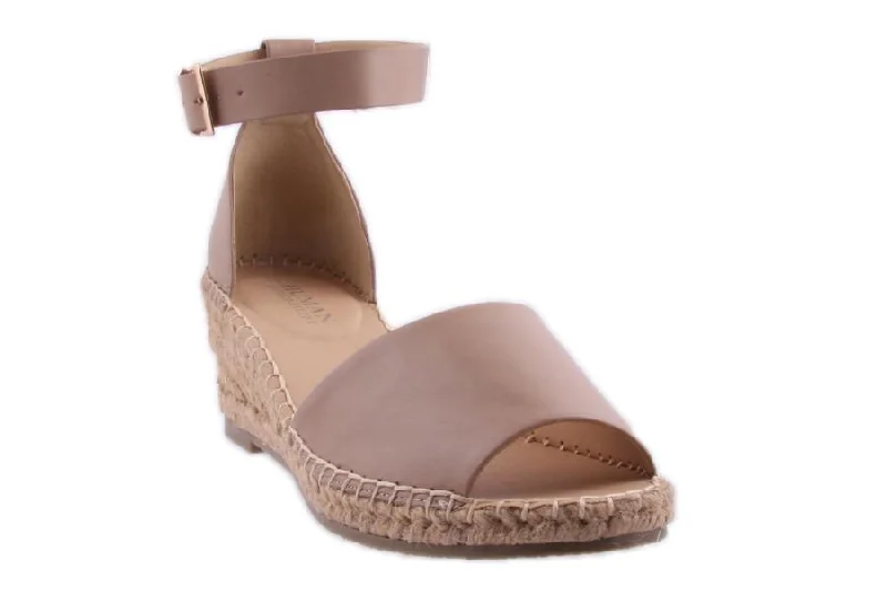 HELENE NUDE Tech - Inspired Sneaker Look  