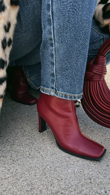 Laylah Ankle Boots - Cherry British Gentleman Oxford Style  