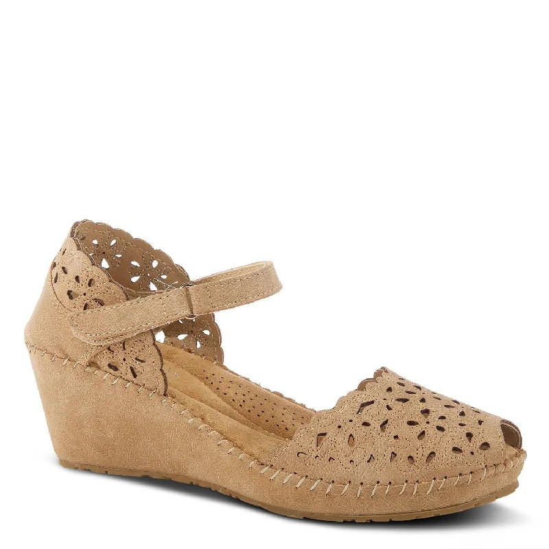 Women Gennina Sandal In Tan Performance Running Sneaker Look  