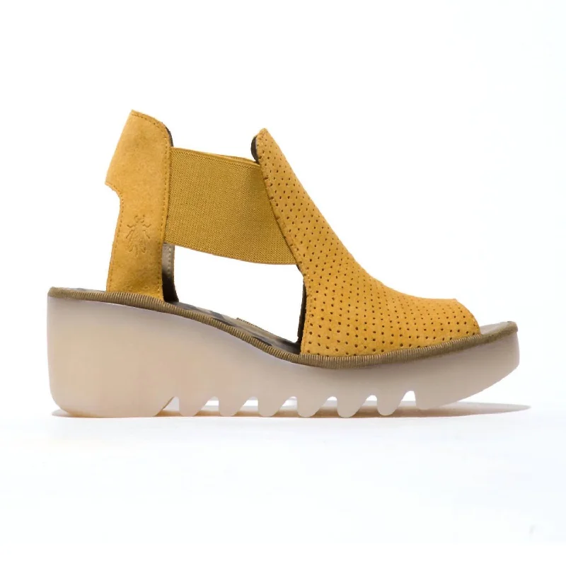 Women's Wedge Sandal In Honey Memory - Foam Slipper Look  