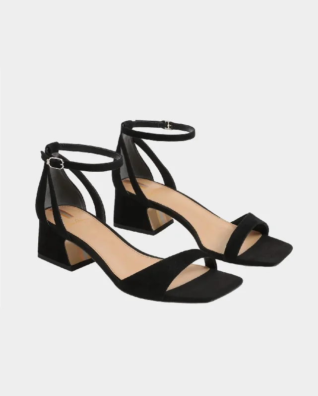 Women's Wilson Kitten Heel In Black Retro Plimsoll Style  